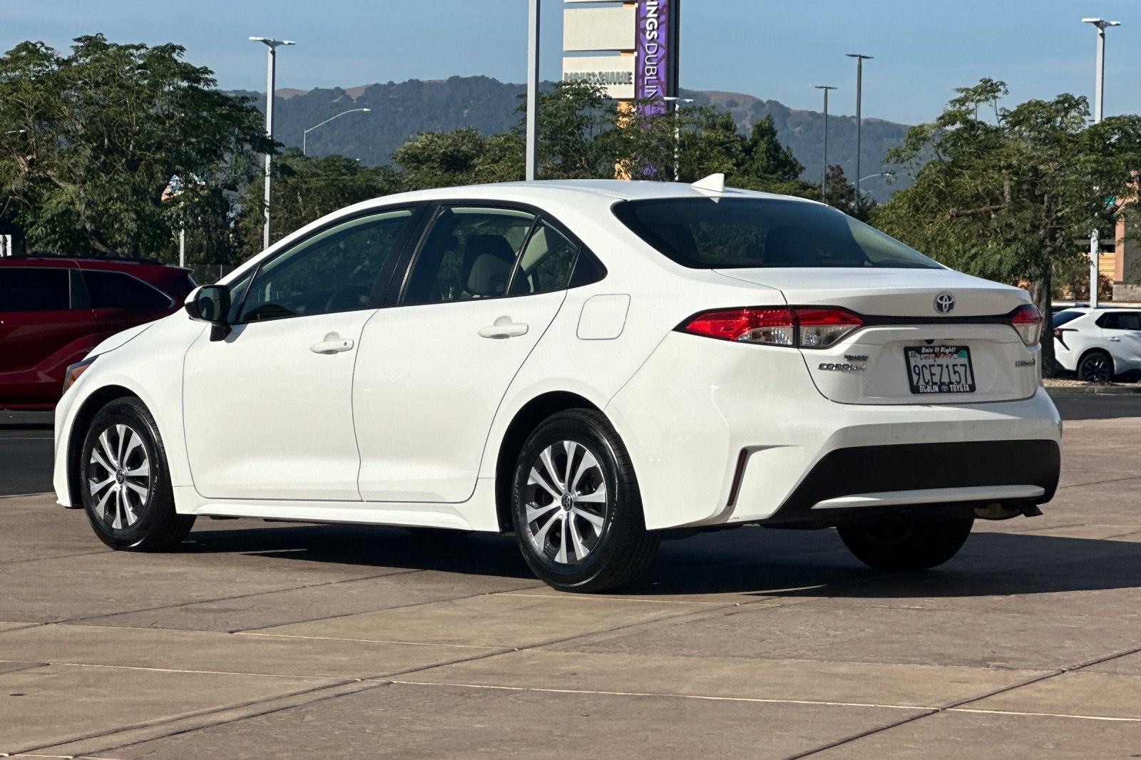 2022 Toyota Corolla Hybrid LE