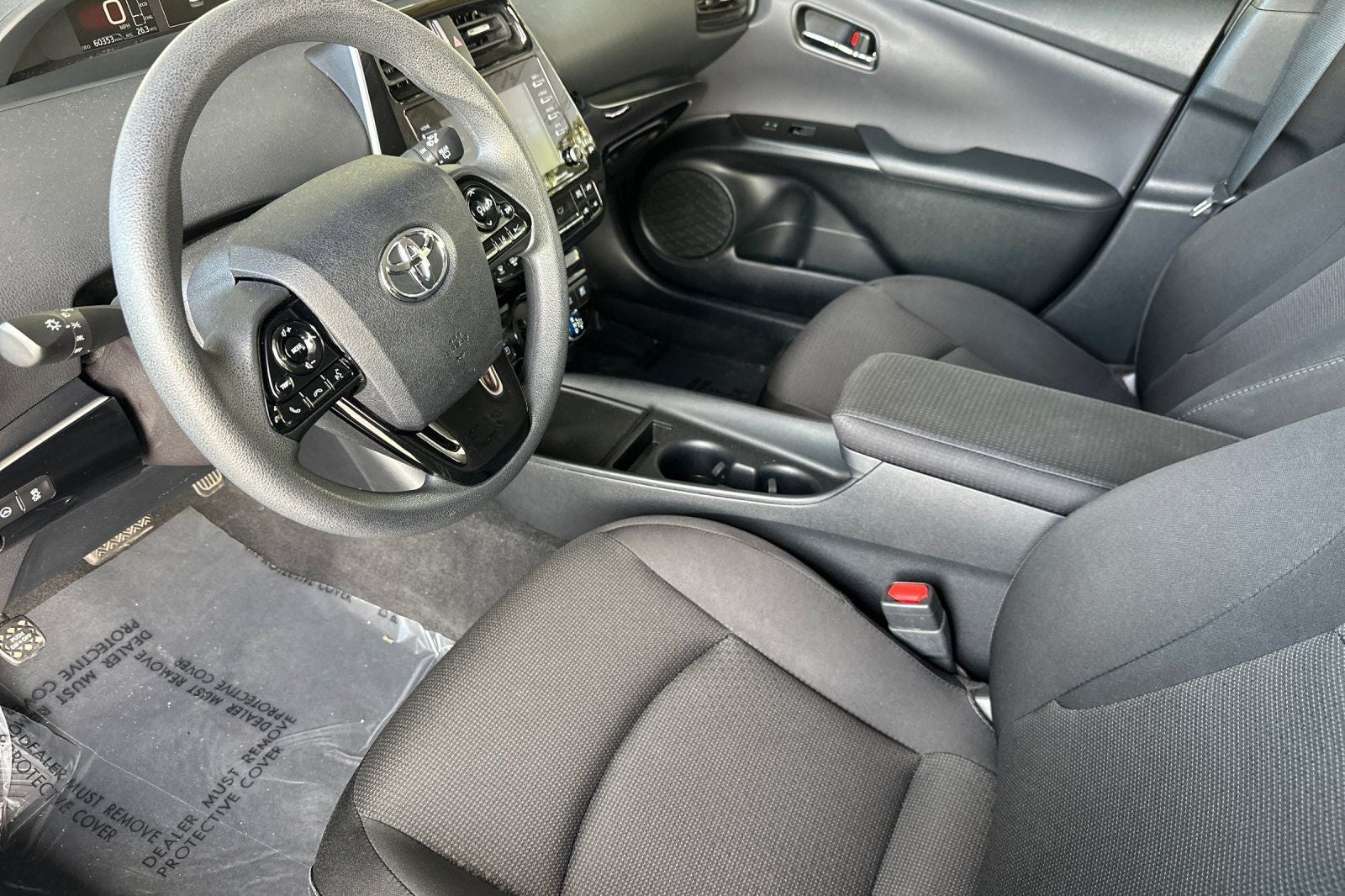 2022 Toyota Prius LE