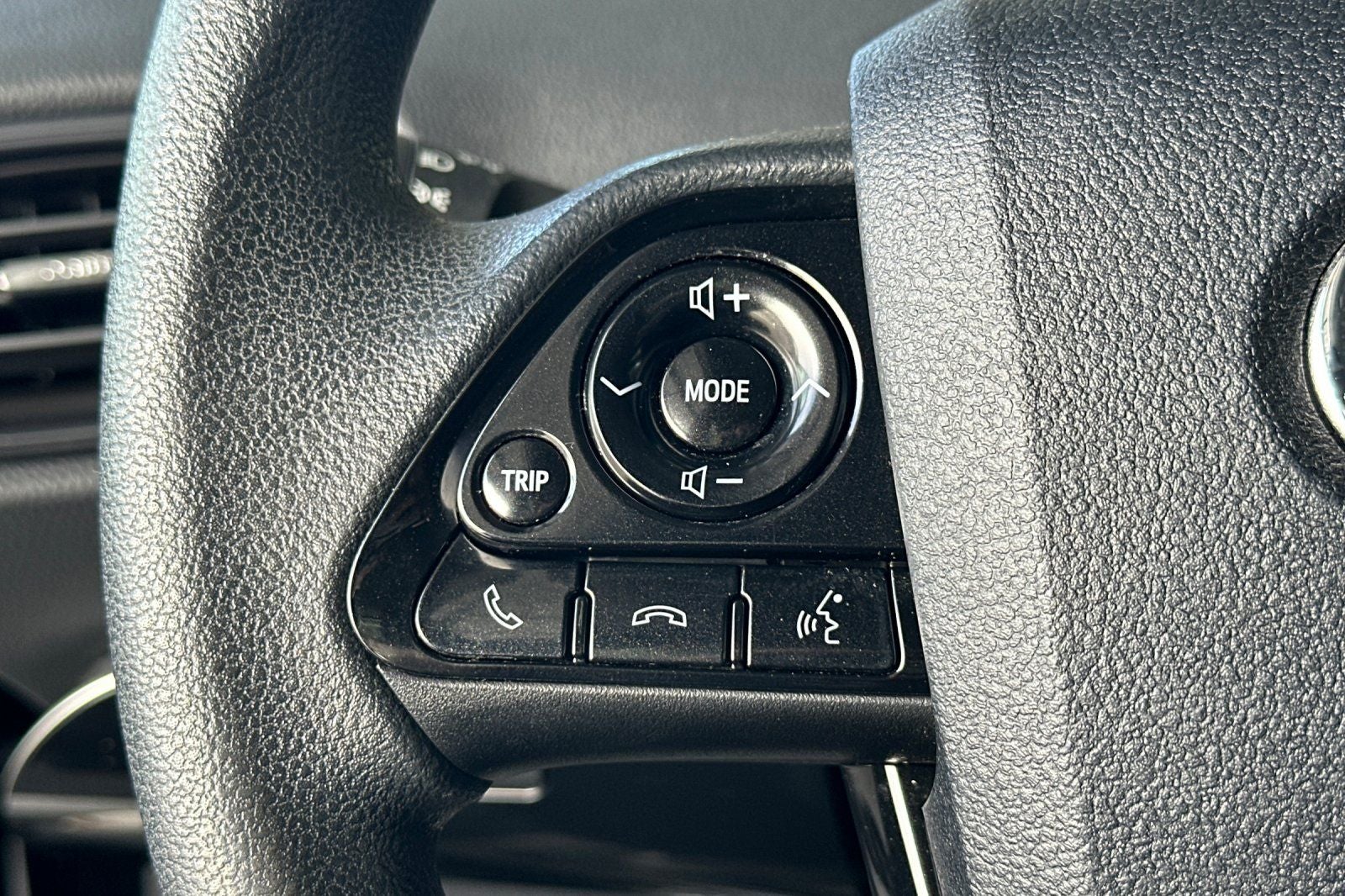 2022 Toyota Prius LE