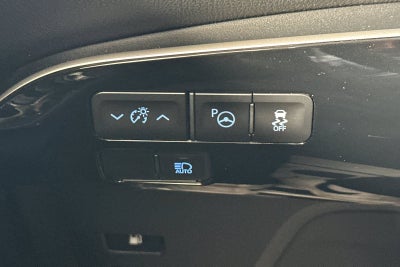 2022 Toyota Prius LE