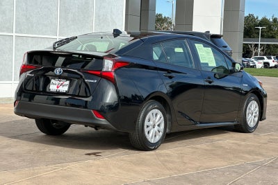 2022 Toyota Prius LE