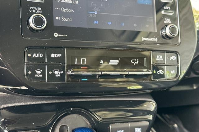 2022 Toyota Prius LE