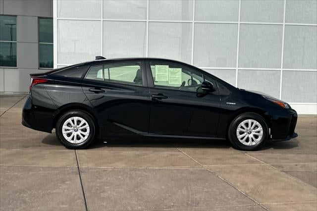 2022 Toyota Prius LE