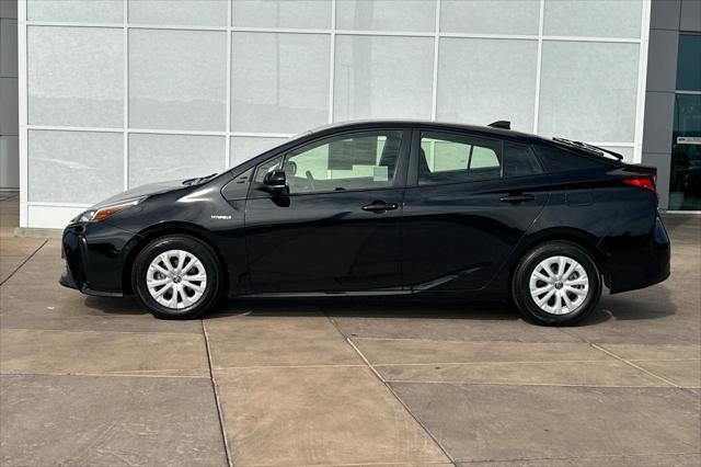 2022 Toyota Prius LE