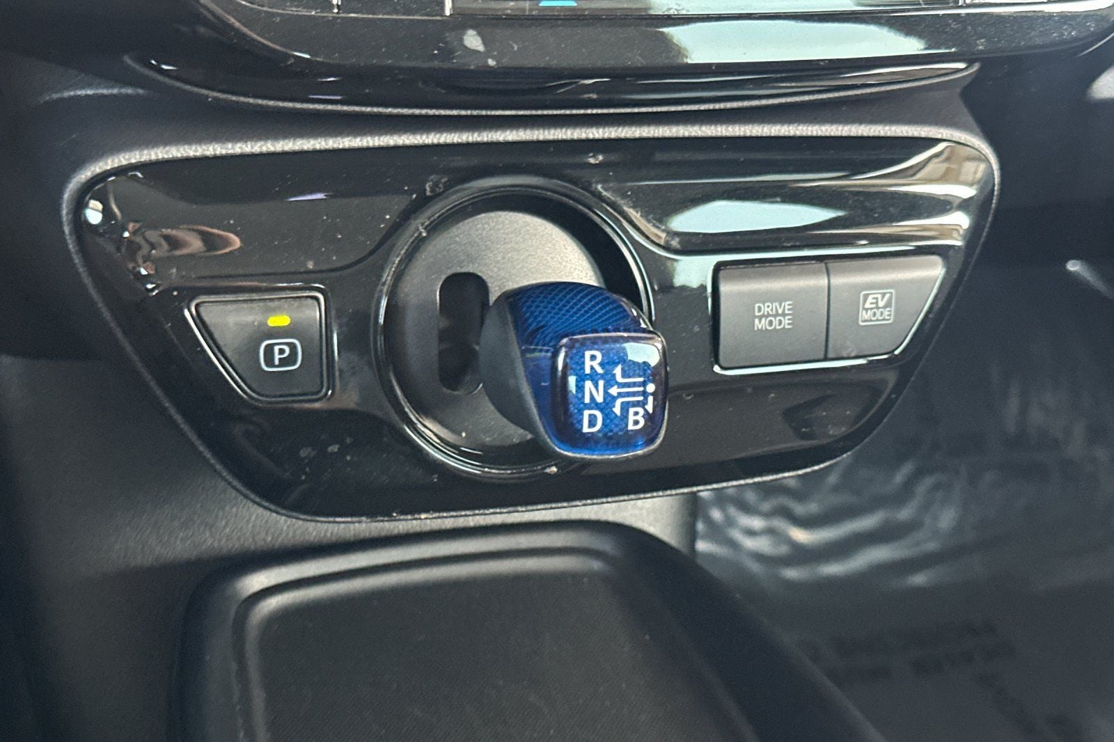 2020 Toyota Prius LE