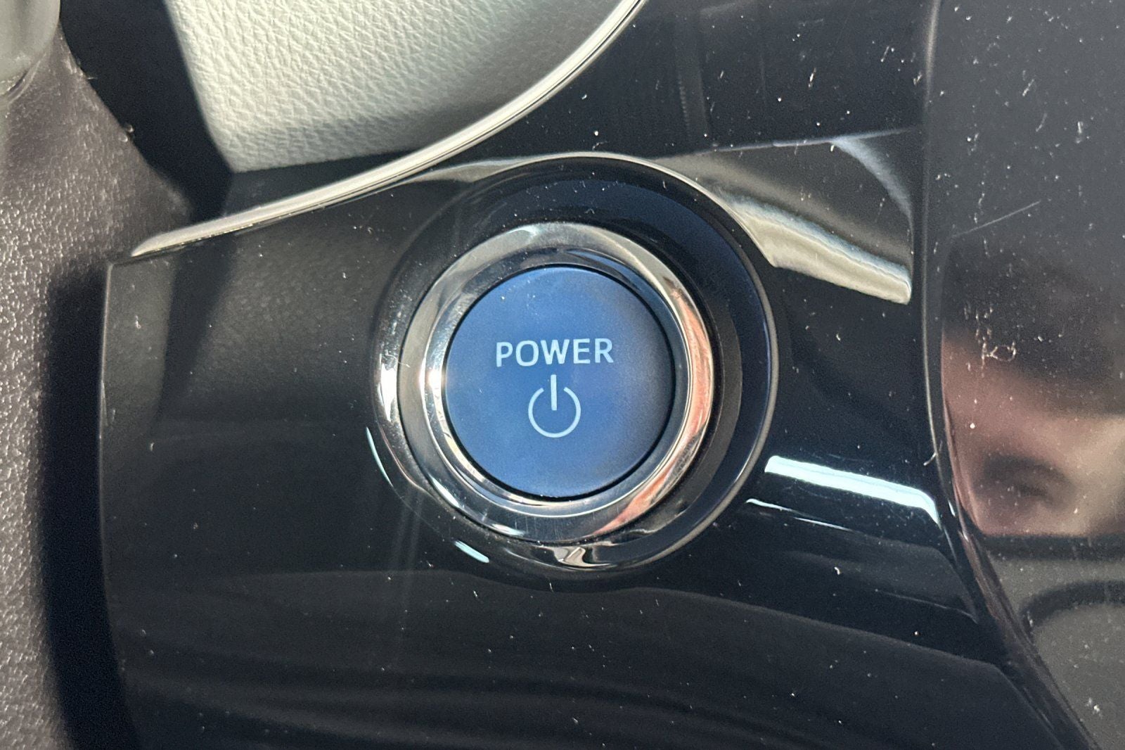 2020 Toyota Prius LE