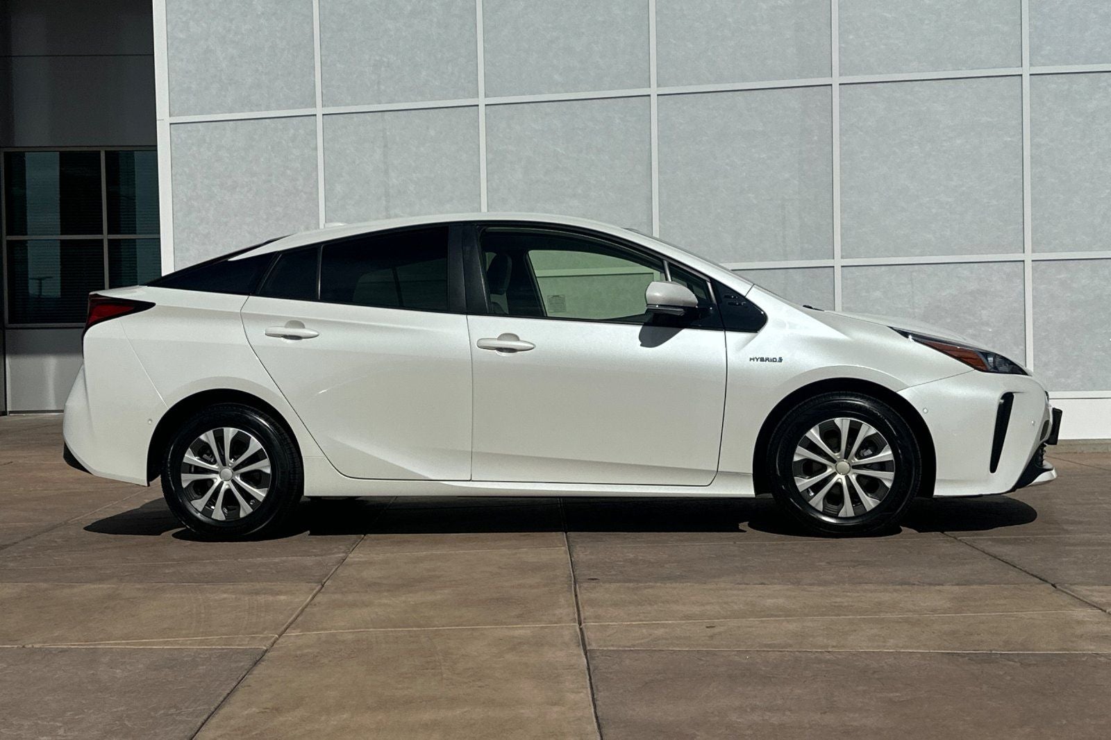 2020 Toyota Prius LE