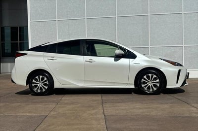 2020 Toyota Prius LE