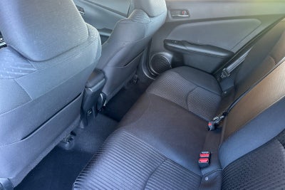 2016 Toyota Prius Three