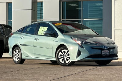2016 Toyota Prius Three