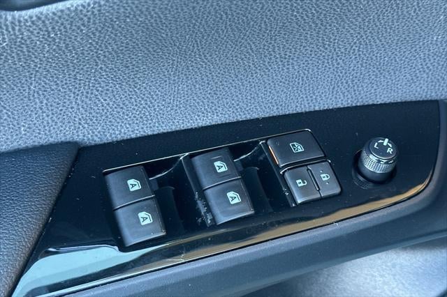 2016 Toyota Prius Three