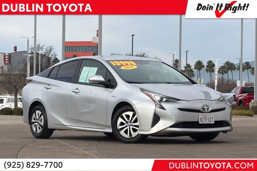 2016 Toyota Prius Three