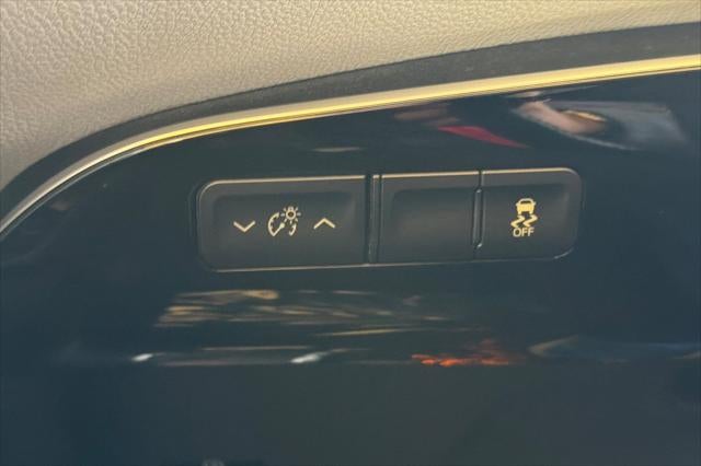 2016 Toyota Prius Three