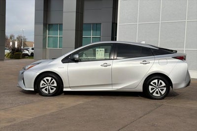 2016 Toyota Prius Three