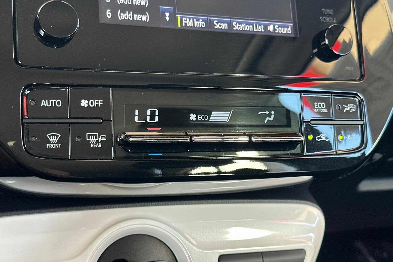 2017 Toyota Prius Two