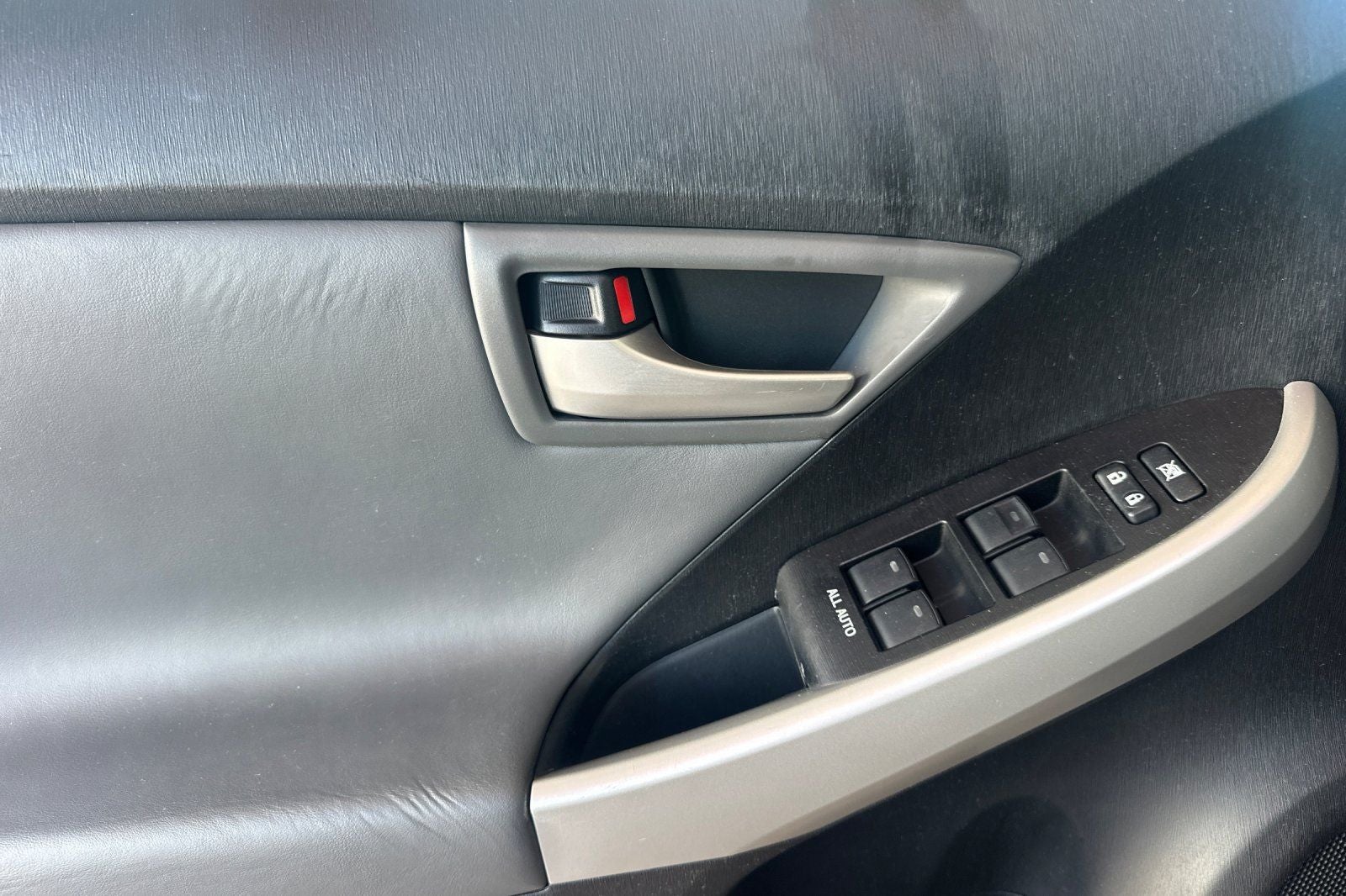2014 Toyota Prius Plug-in Advanced