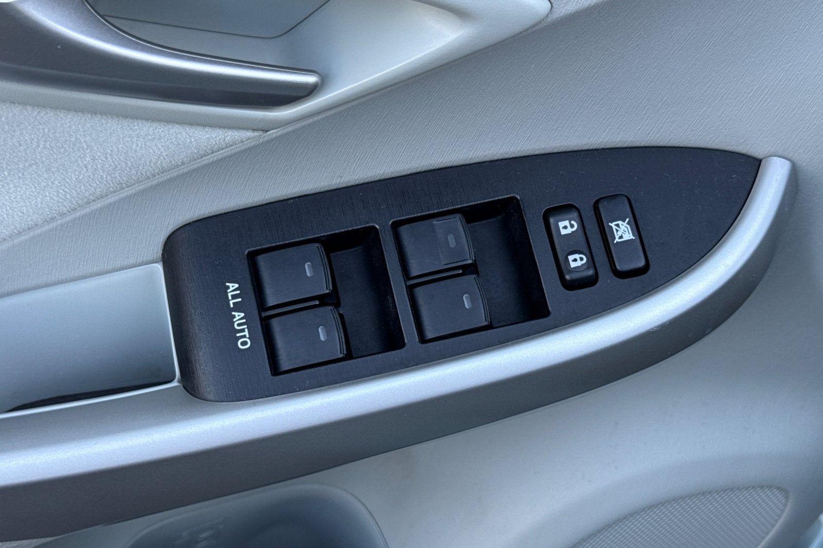 2014 Toyota Prius Three