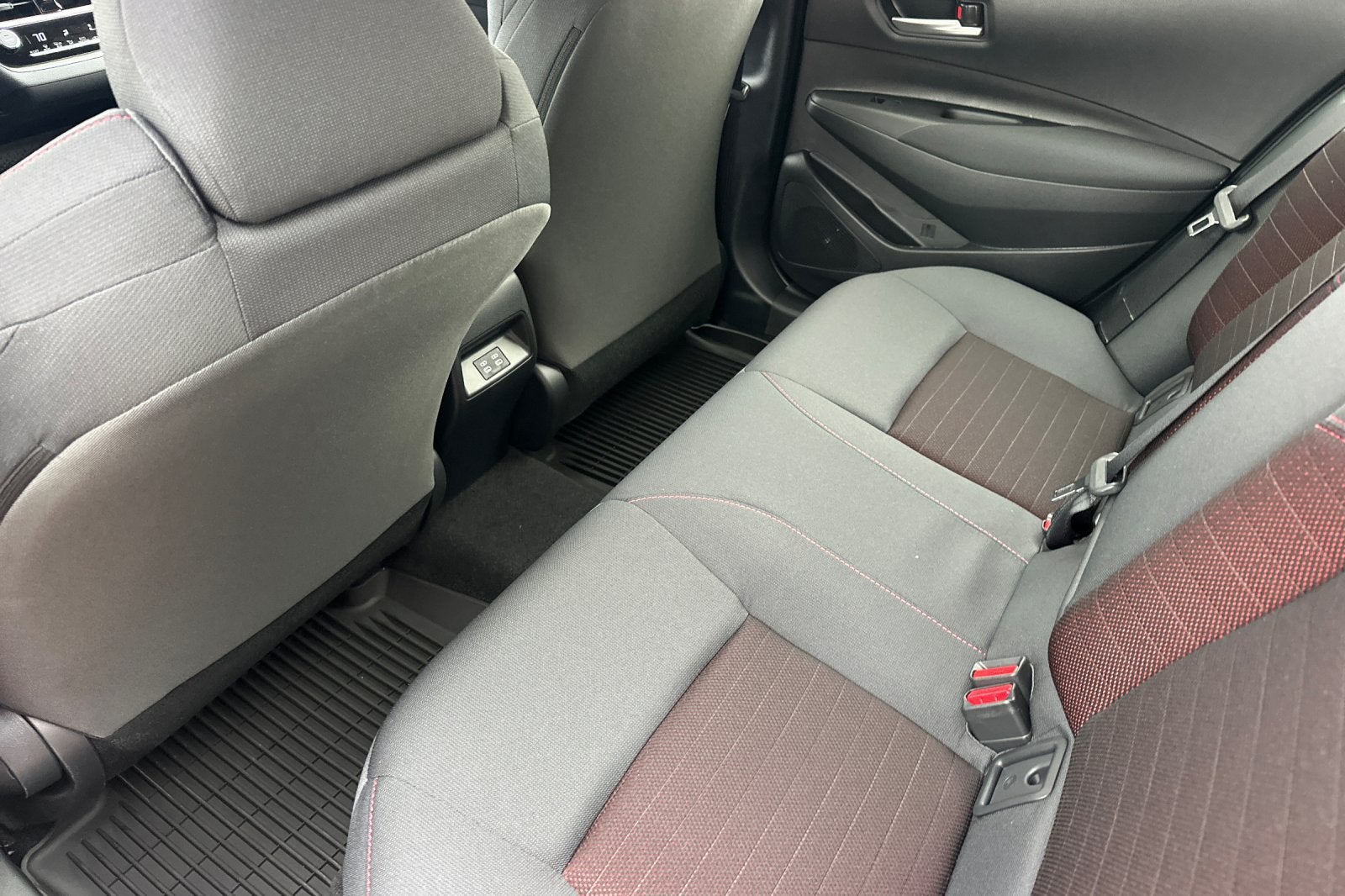 2027 Toyota Corolla SE