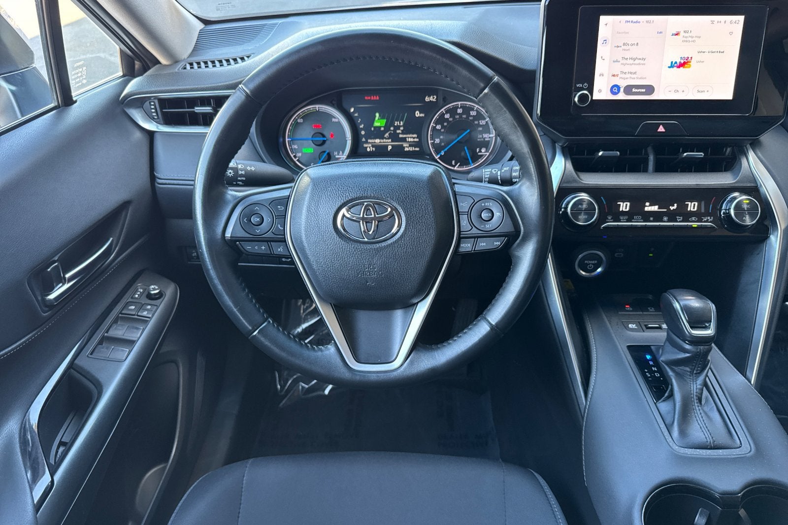 2024 Toyota Venza LE