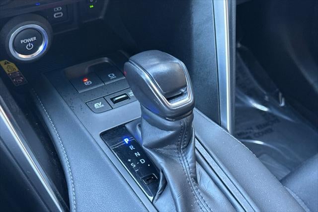 2024 Toyota Venza LE