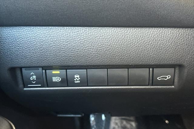 2024 Toyota Venza LE