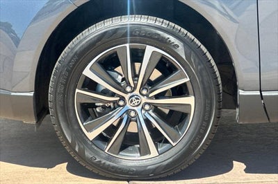 2024 Toyota Venza LE