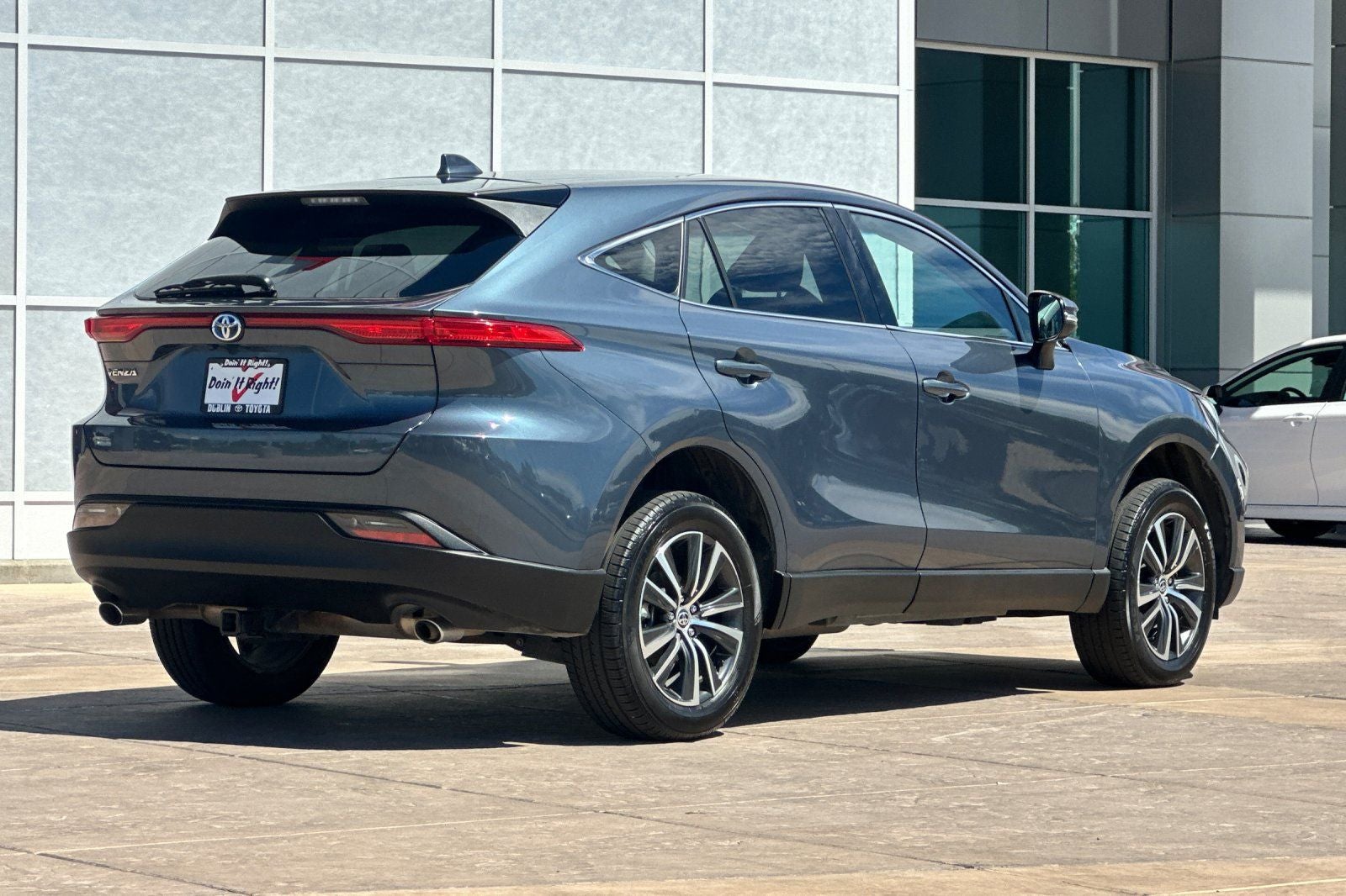 2024 Toyota Venza LE