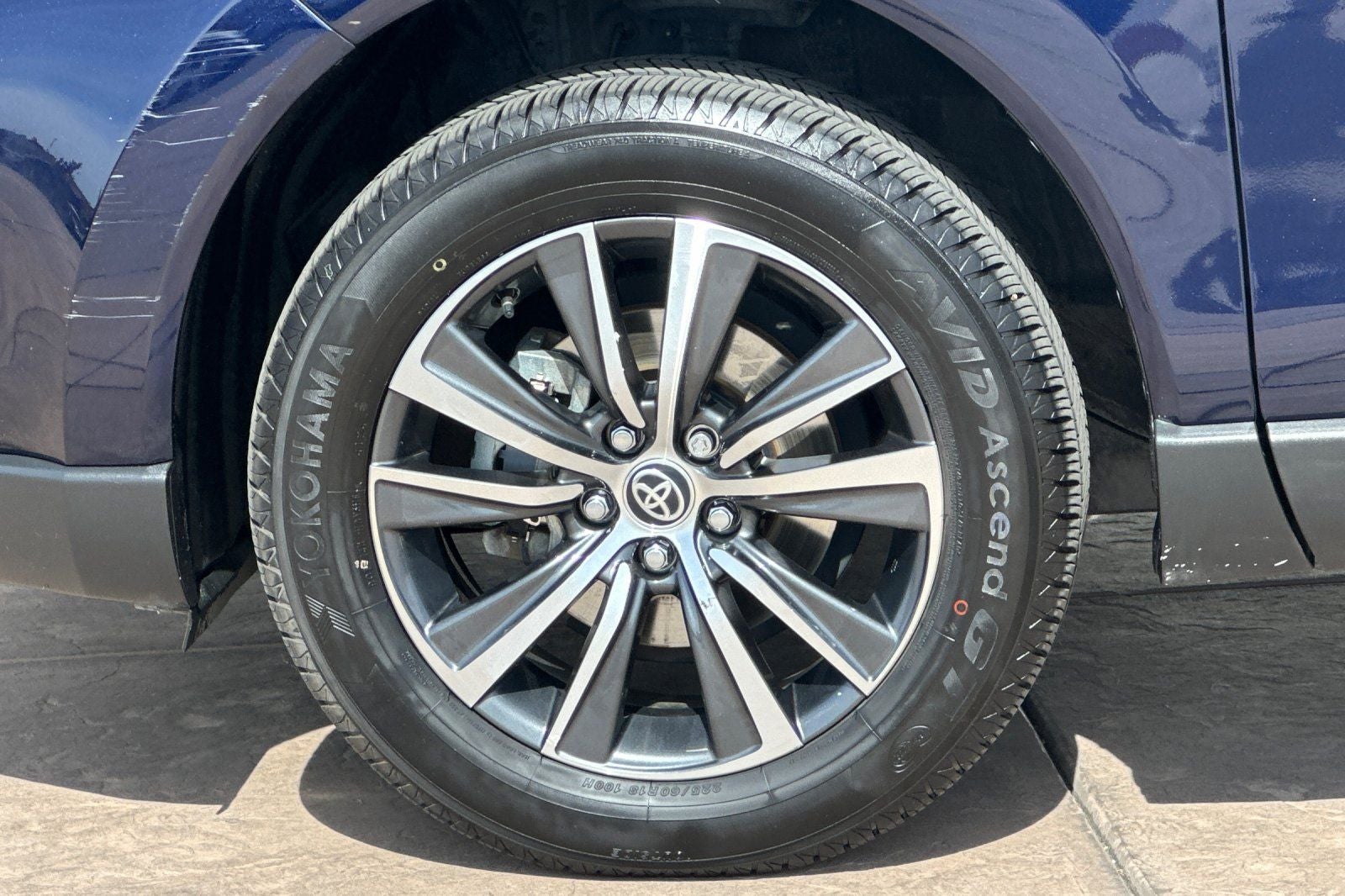 2021 Toyota Venza LE