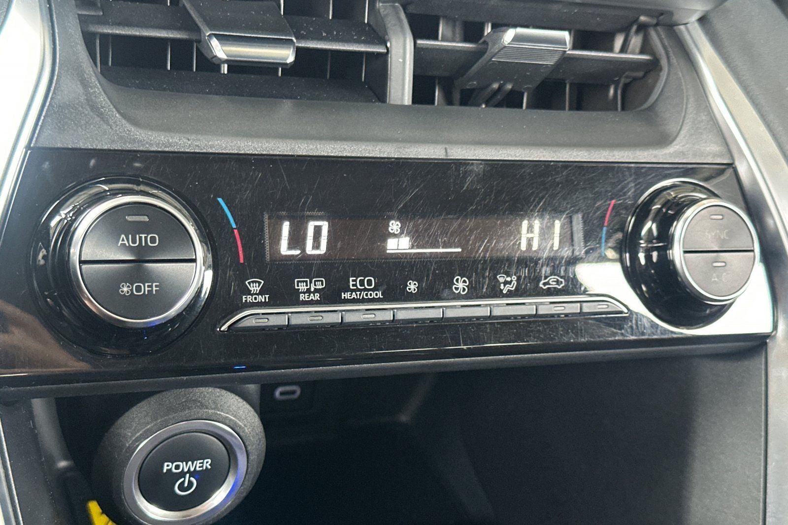 2024 Toyota Venza LE