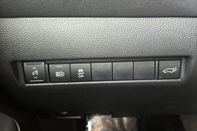 2024 Toyota Venza LE