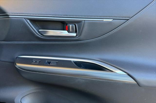 2023 Toyota Venza XLE