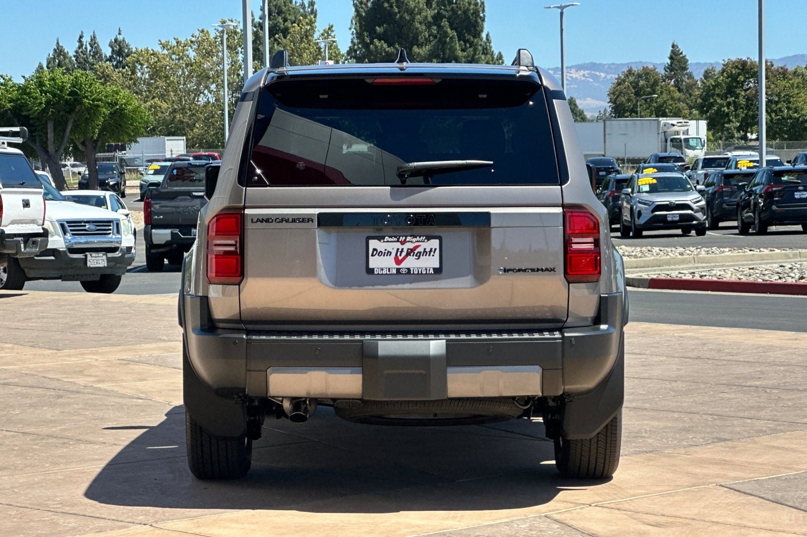 2027 Toyota Land Cruiser Base