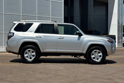 2022 Toyota 4Runner SR5