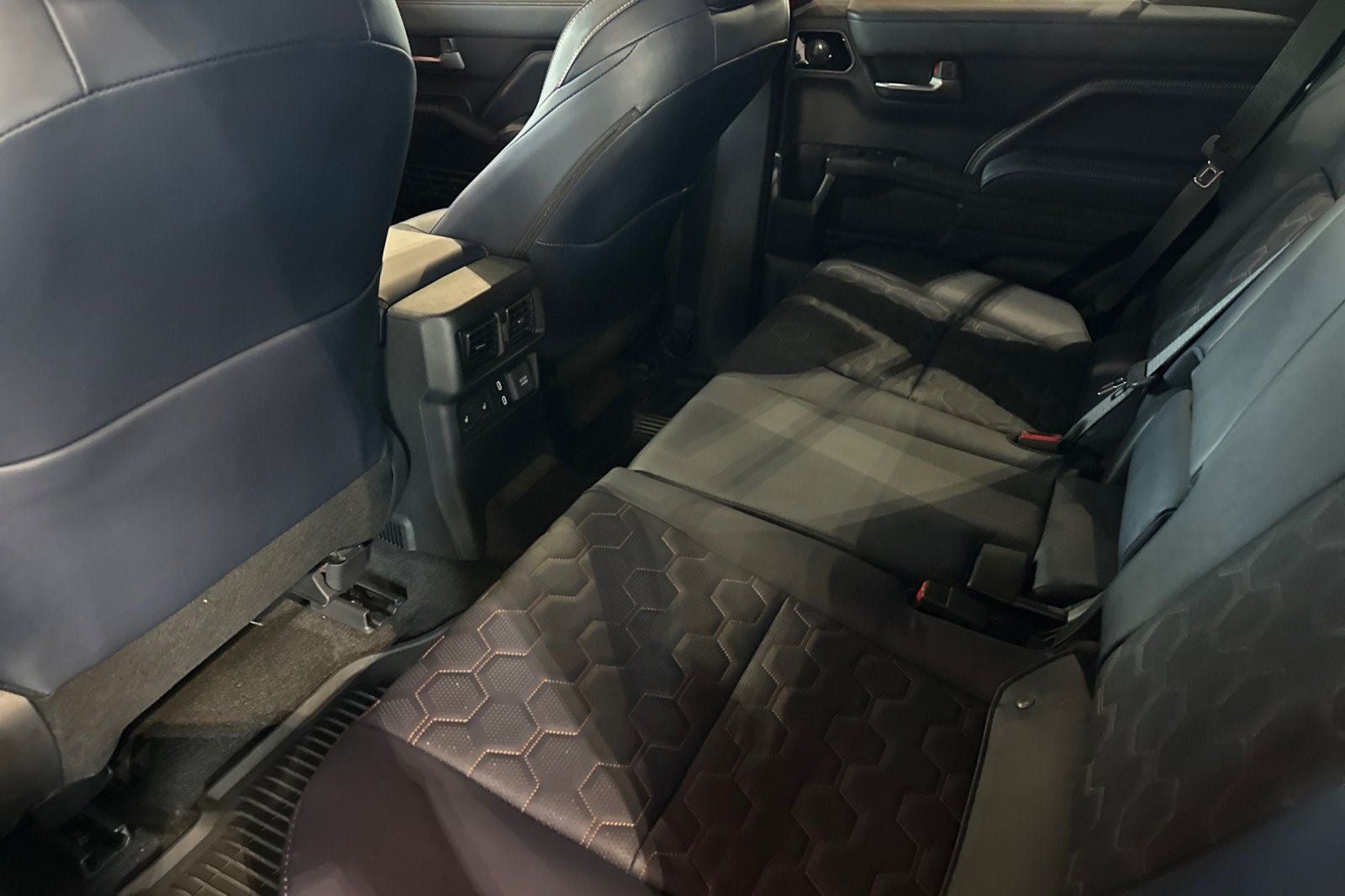 2026 Toyota 4Runner i-FORCE MAX Hybrid Platinum