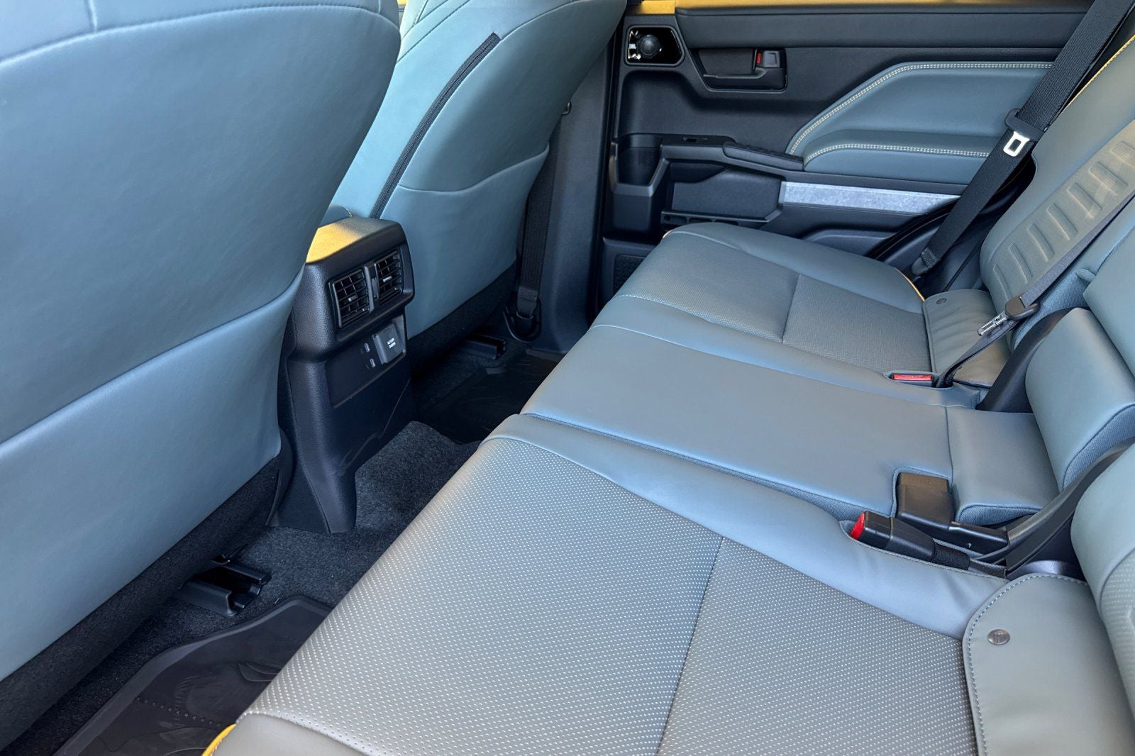 2026 Toyota 4Runner i-FORCE MAX Hybrid Trailhunter