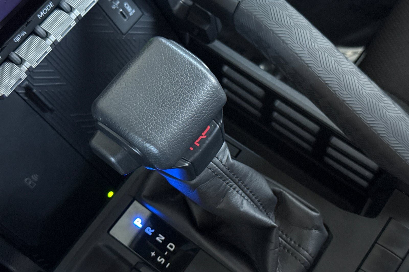 2025 Toyota 4Runner i-FORCE MAX Hybrid TRD Off Road