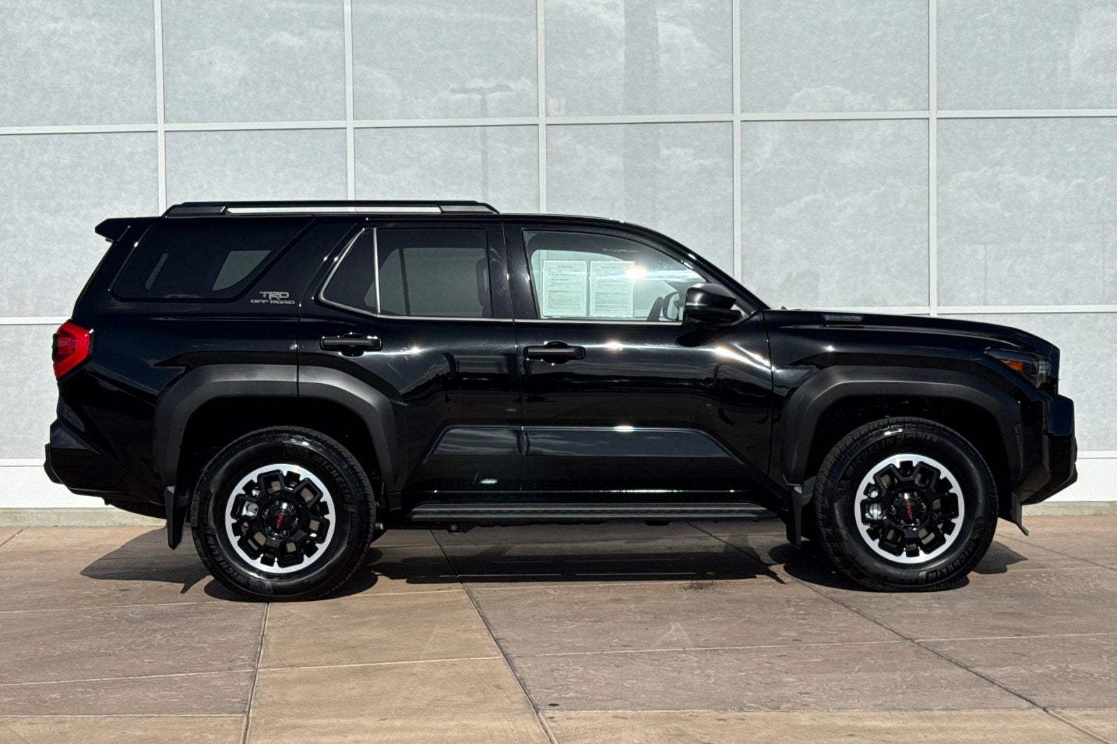 2025 Toyota 4Runner i-FORCE MAX Hybrid TRD Off Road