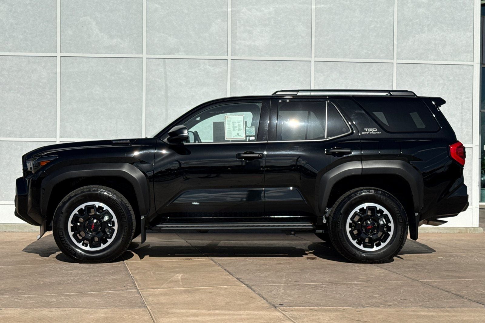 2025 Toyota 4Runner i-FORCE MAX Hybrid TRD Off Road