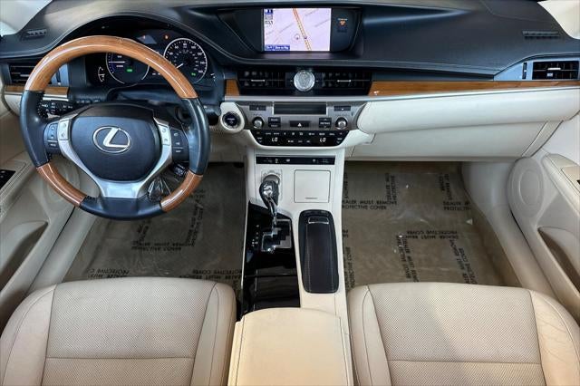 2013 Lexus ES 300h