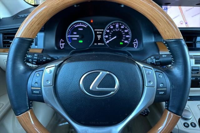 2013 Lexus ES 300h