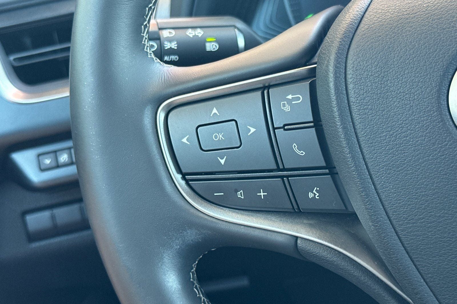 2020 Lexus UX 250h Base