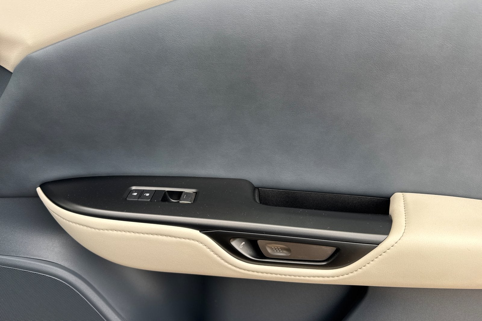2023 Lexus RZ 450e Premium