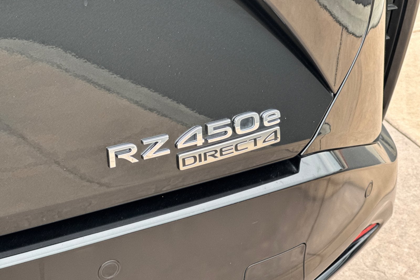 2023 Lexus RZ 450e Premium