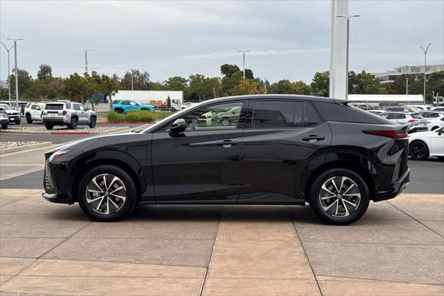 2023 Lexus RZ 450e Premium