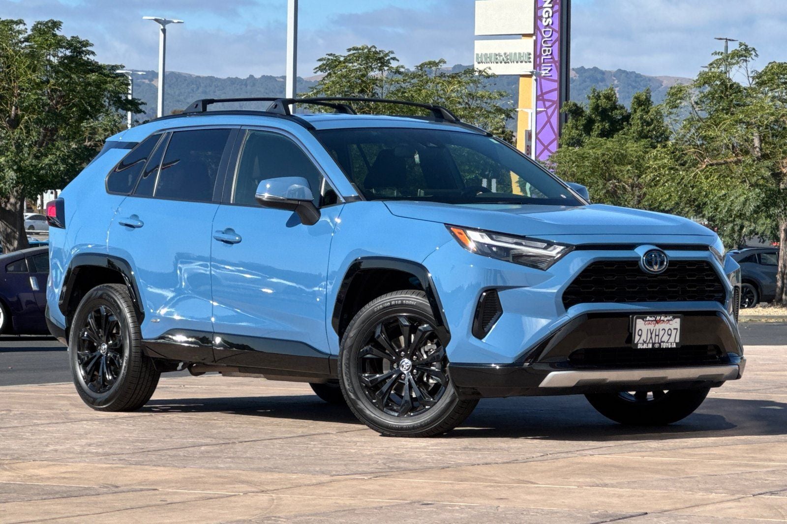 2024 Toyota RAV4 Hybrid SE