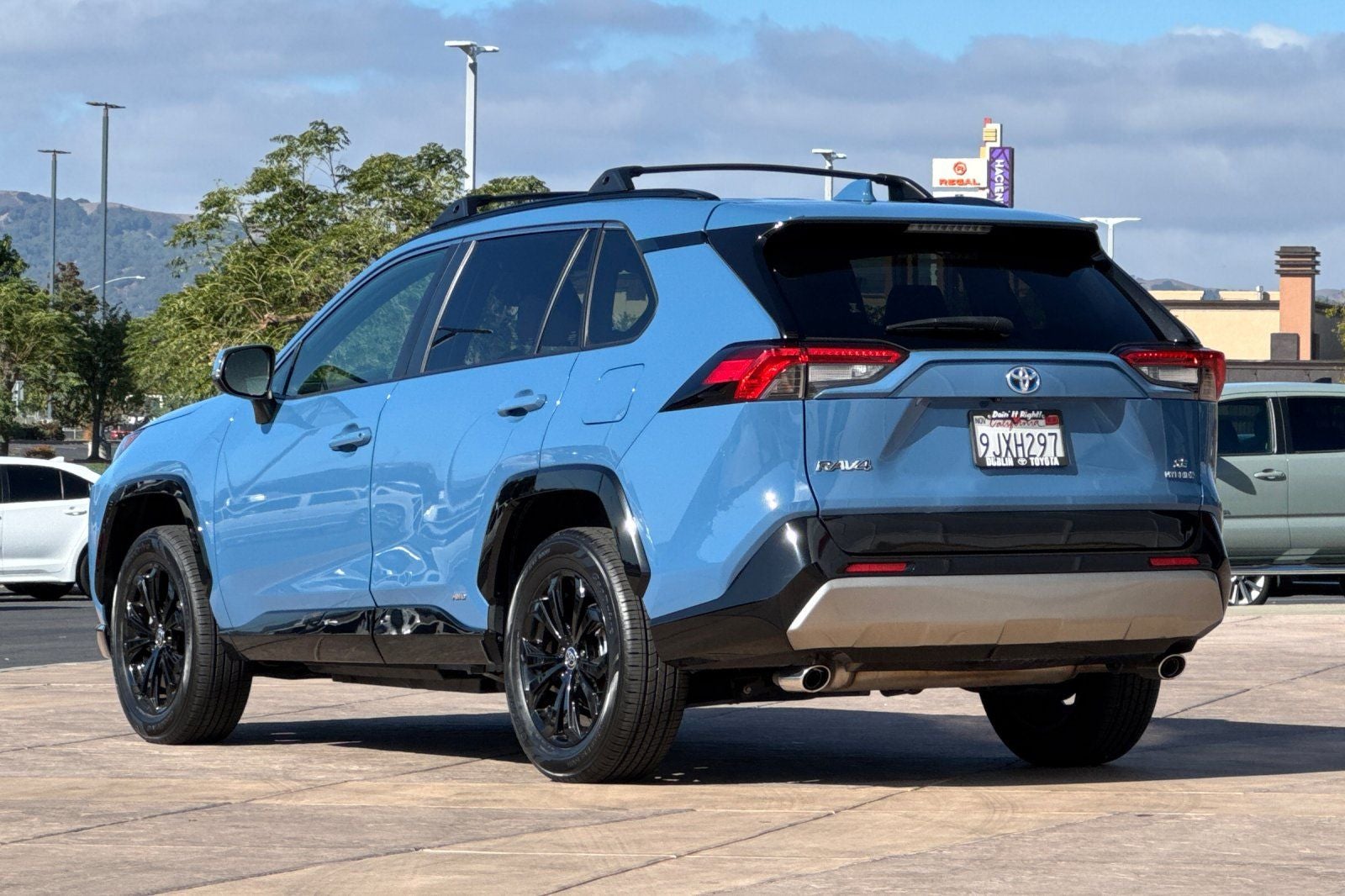 2024 Toyota RAV4 Hybrid SE
