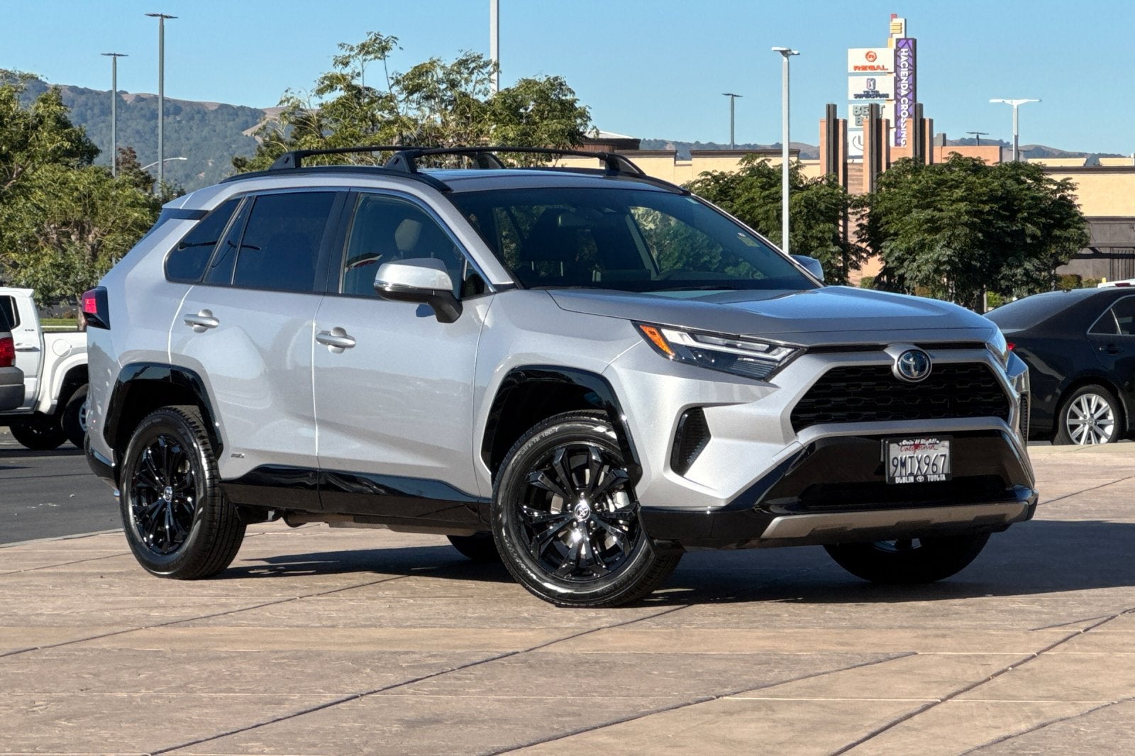 2024 Toyota RAV4 Hybrid SE