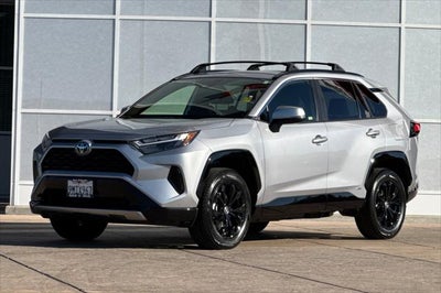 2024 Toyota RAV4 Hybrid SE