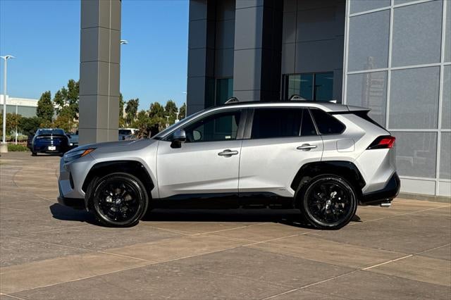 2024 Toyota RAV4 Hybrid SE