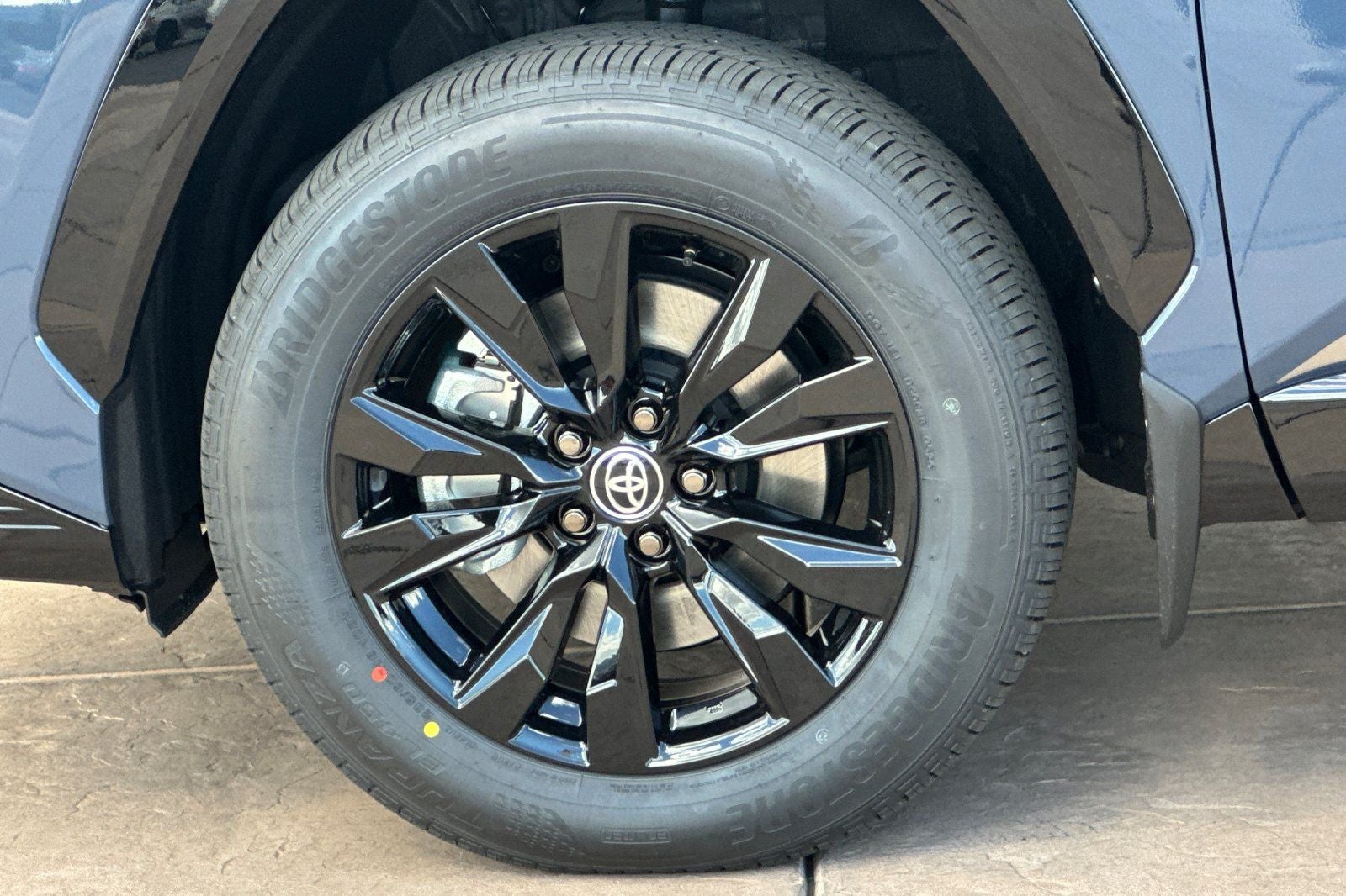 2026 Toyota RAV4 Plug-In Hybrid SE